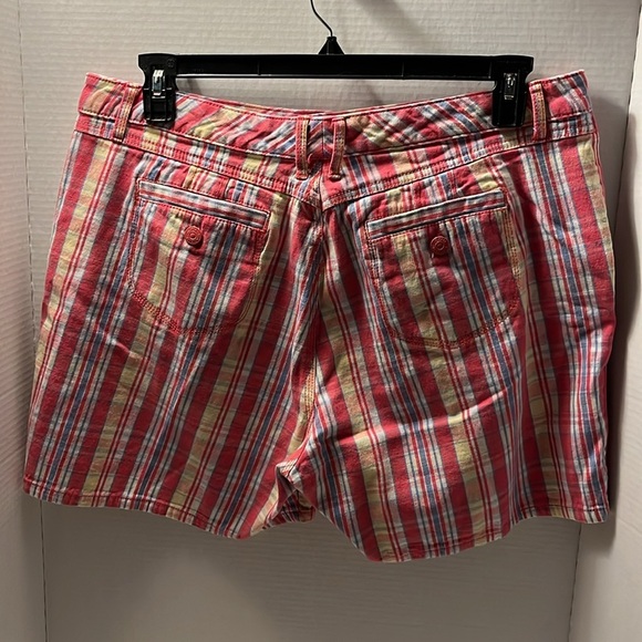 Size 16 Gloria Vanderbilt shorts sku: A1 - Picture 2 of 3